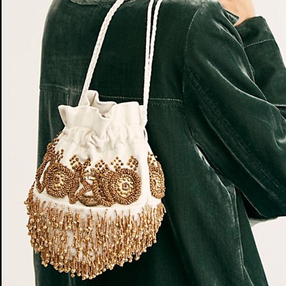 Free People.White 💯 leather w/ gold purse bag - Picture 1 of 8